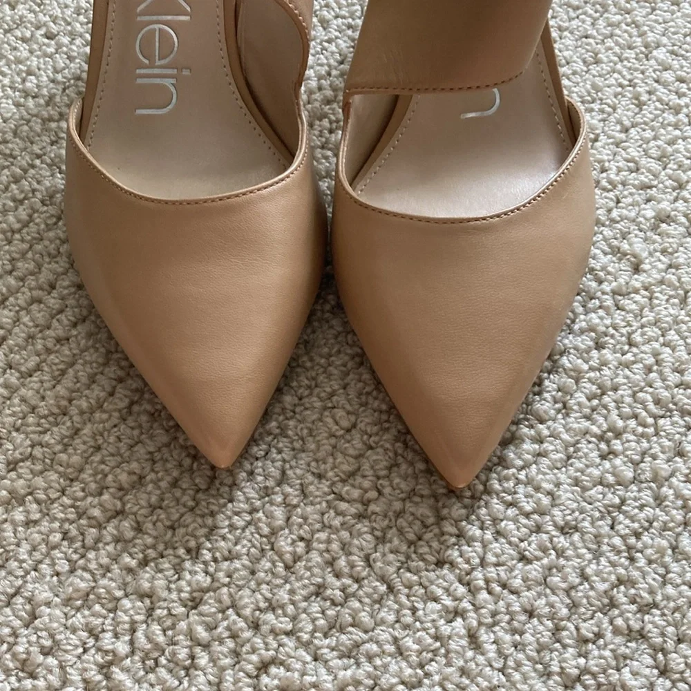 NEW Calvin Klein Slingback Nude Pumps Heels Wrap Around Kitten Mary Janes Sz 8 - Picture 8 of 12